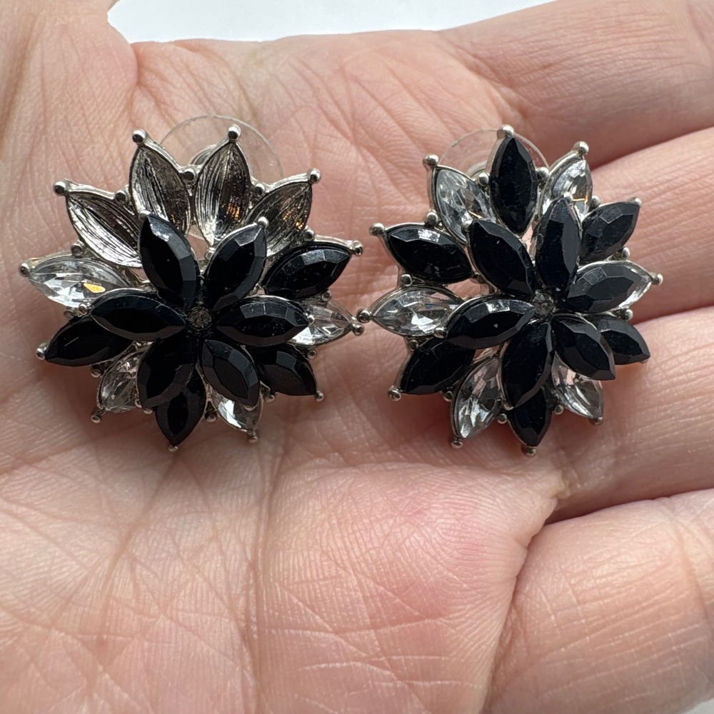 Silver Tone Black Clear Rhinestone Flower Stud Cluster Statement Earrings‎
